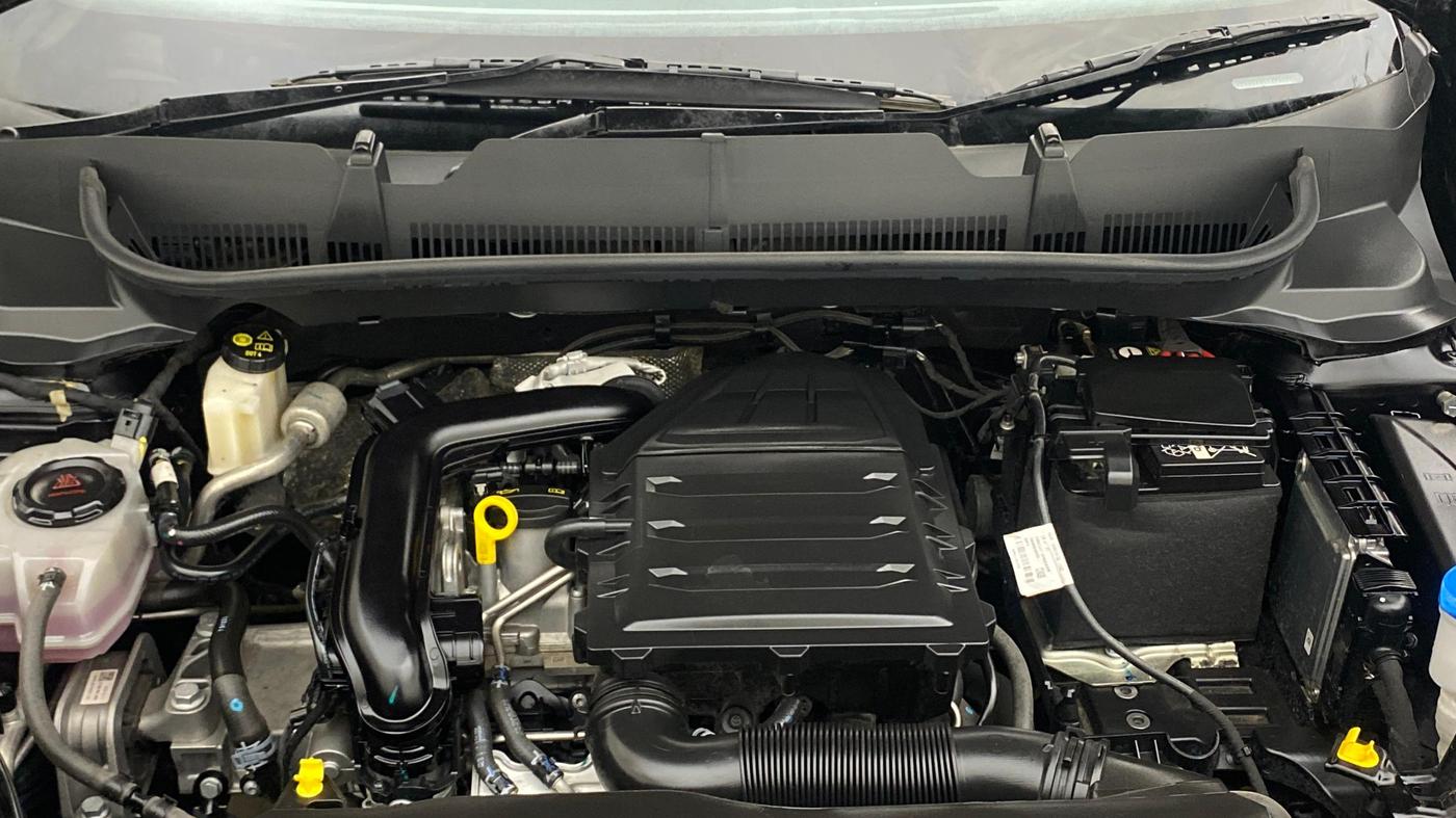 2025 Skoda Kylaq Signature Plus, Petrol, Manual, 8,800 km, Engine View