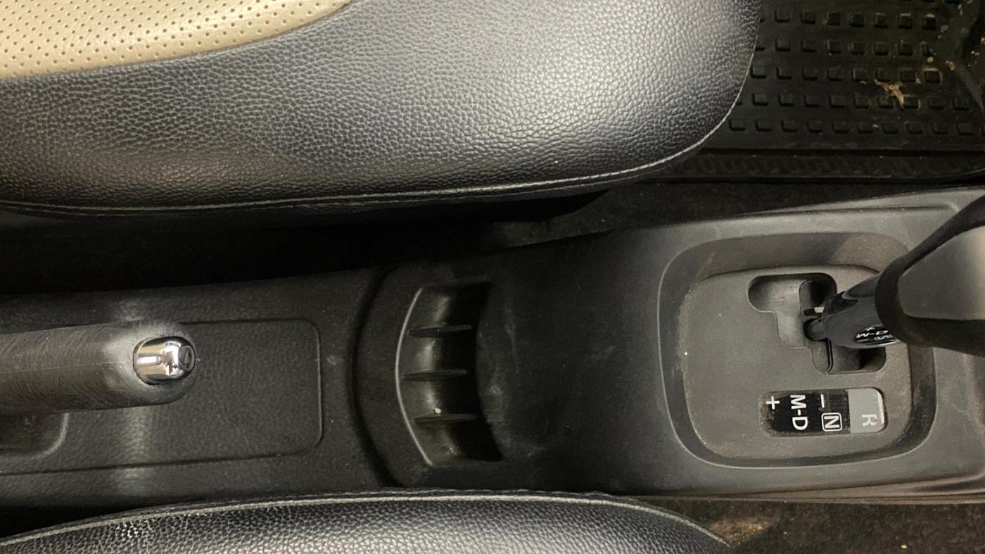 2016 Maruti Wagon R 1.0 VXI AMT, Petrol, Automatic, 73,907 km, Gear Lever