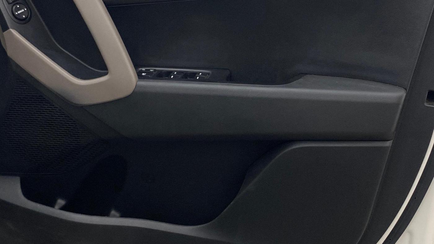 2017 Hyundai Creta E PLUS 1.4 DIESEL, Diesel, Manual, 67,715 km, Driver Side Door Panels Control