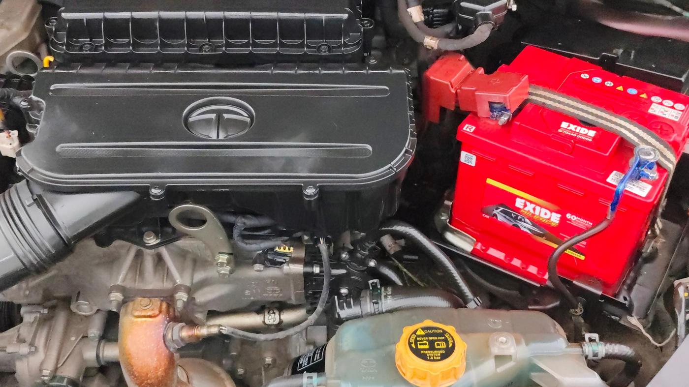 2022 Tata TIGOR XZ PLUS CNG, CNG, Manual, 65,310 km, Engine View - Left
