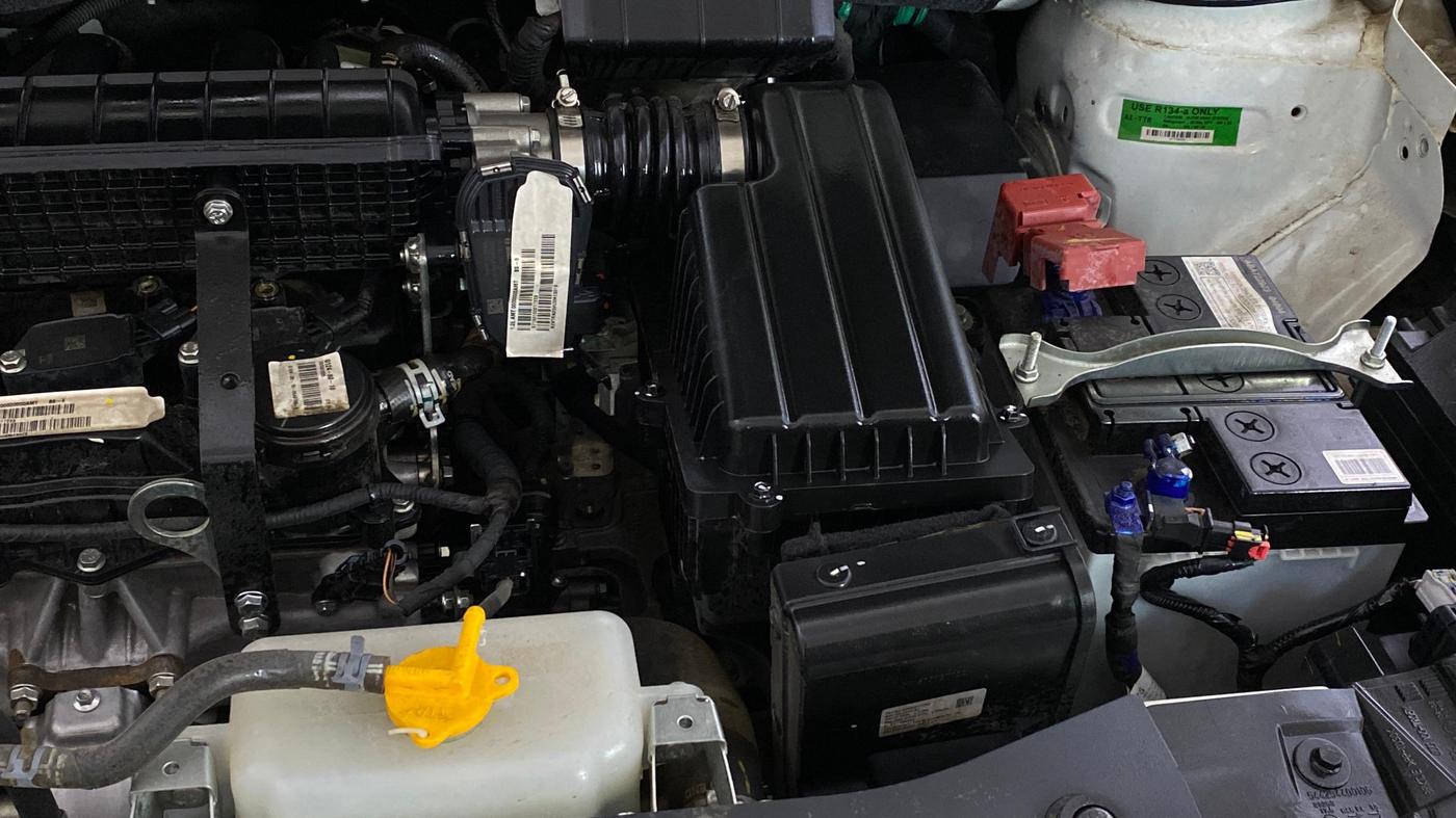 2025 Tata ALTROZ Creative Petrol 5AMT, Petrol, Automatic, 9,054 km, Engine View - Left
