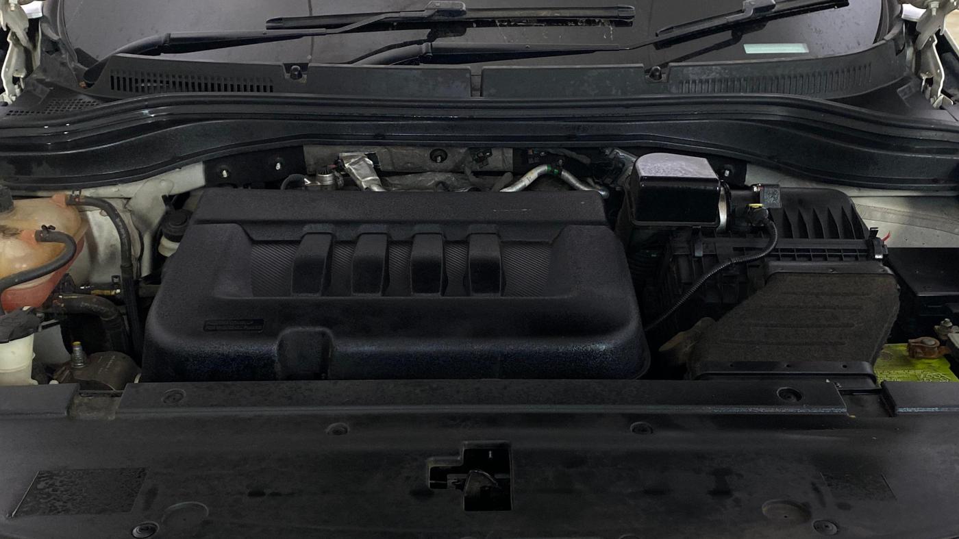 2023 Mahindra XUV700 AX 7 LUXURY D AWD AT 7 STR, Diesel, Automatic, 63,522 km, Engine View