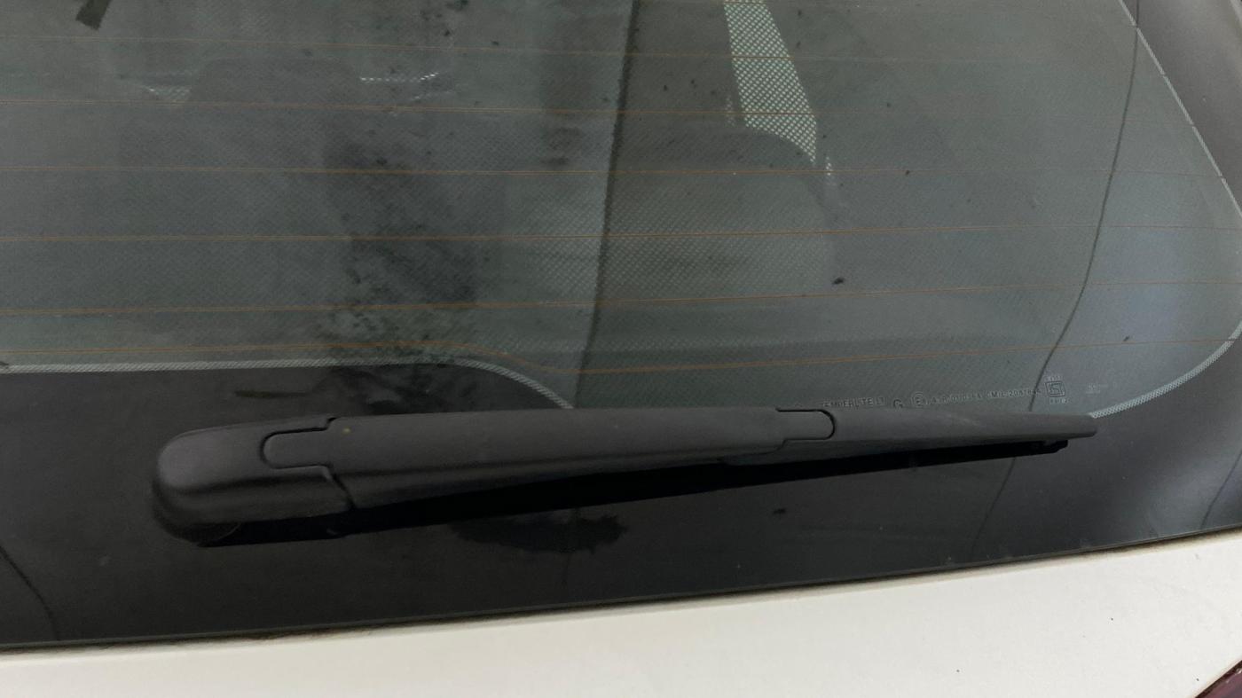 2023 Mahindra XUV700 AX 7 LUXURY D AWD AT 7 STR, Diesel, Automatic, 63,522 km, Rear Wiper