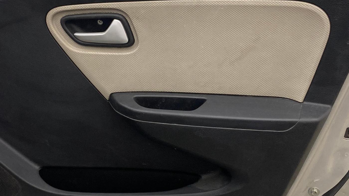 2022 Maruti Alto LXI O, Petrol, Manual, 44,191 km, Driver Side Door Panels Control