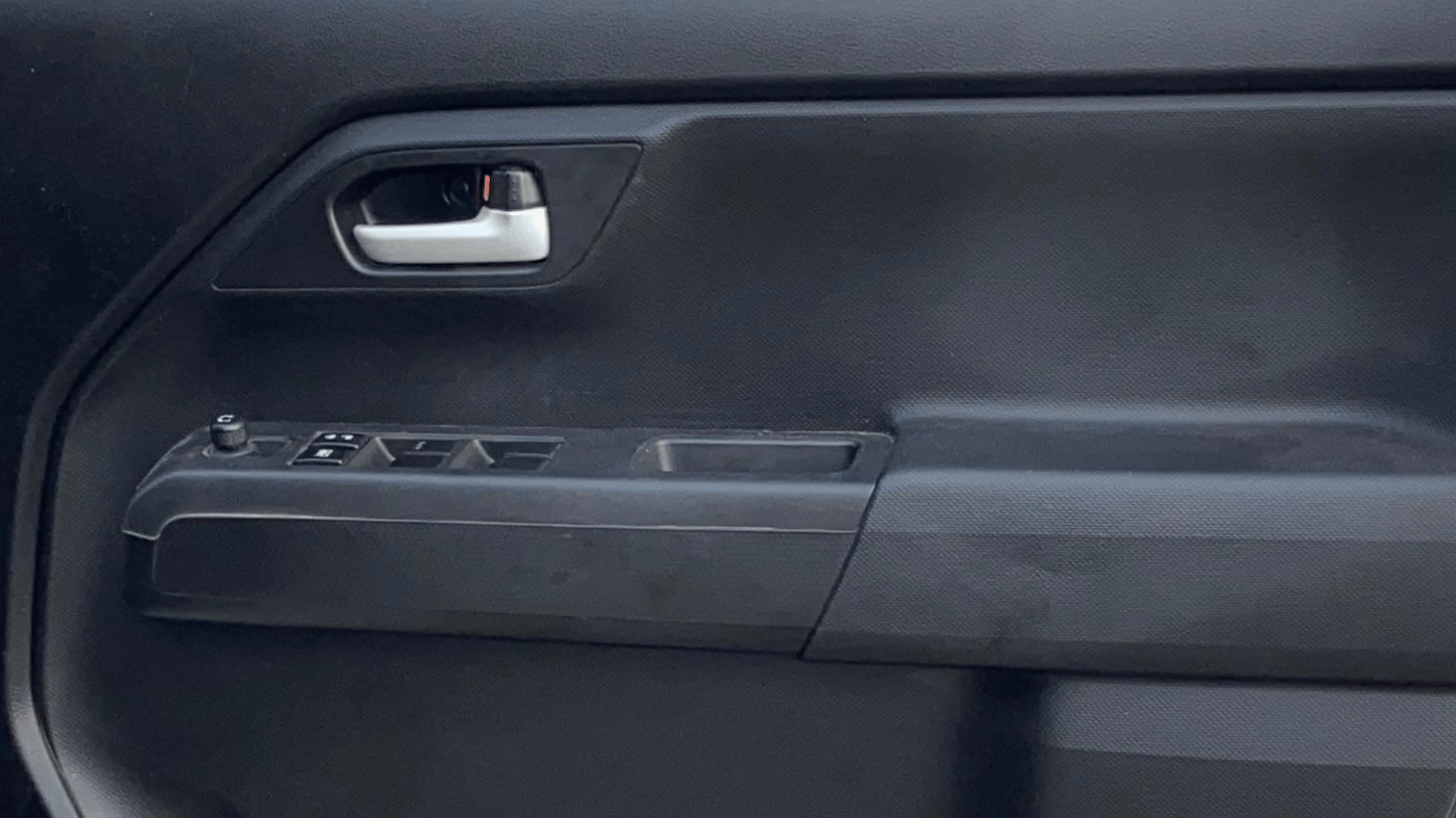 2025 Maruti New Wagon-R VXI 1.0, Petrol, Manual, 30,144 km, Driver Side Door Panels Control