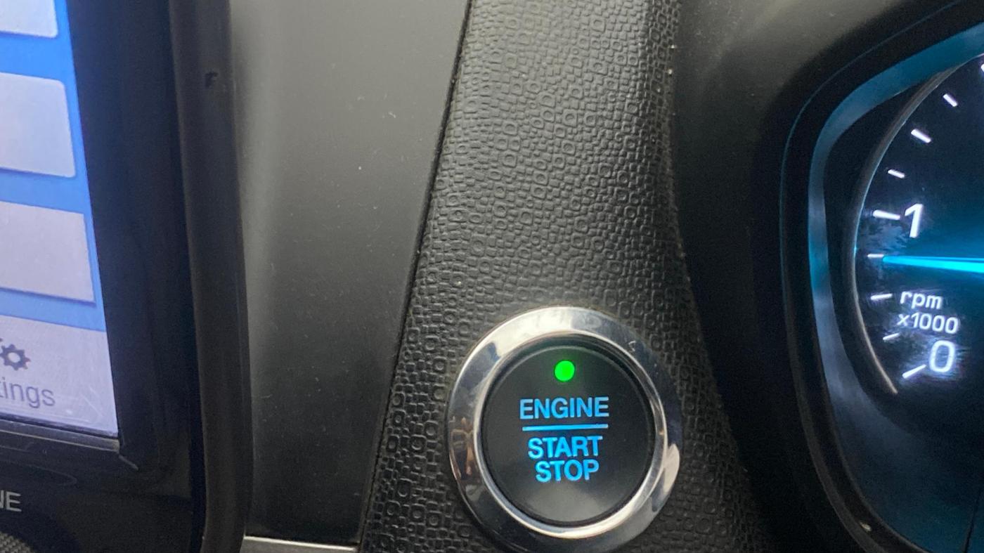 2020 Ford Ecosport TITANIUM 1.5L DIESEL, Diesel, Manual, 1,13,115 km, Keyless Start/ Stop Button