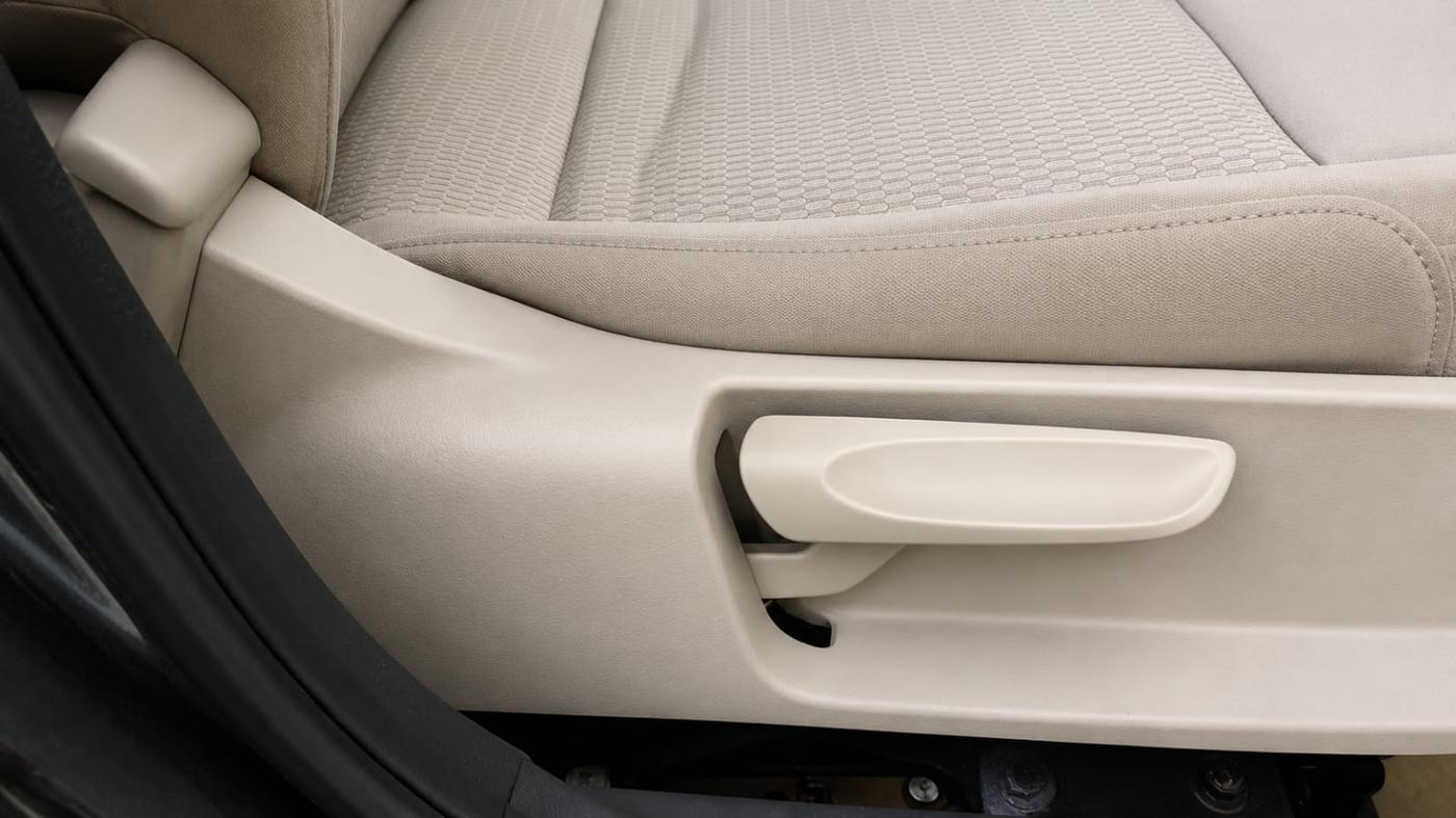 2013 Volkswagen Polo COMFORTLINE 1.2L PETROL, Petrol, Manual, 86,683 km, Driver Side Adjustment Panel