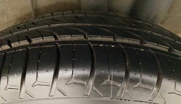 2019 Hyundai GRAND I10 NIOS ASTA 1.2 KAPPA VTVT, Petrol, Manual, 43,885 km, Left Rear Tyre Tread