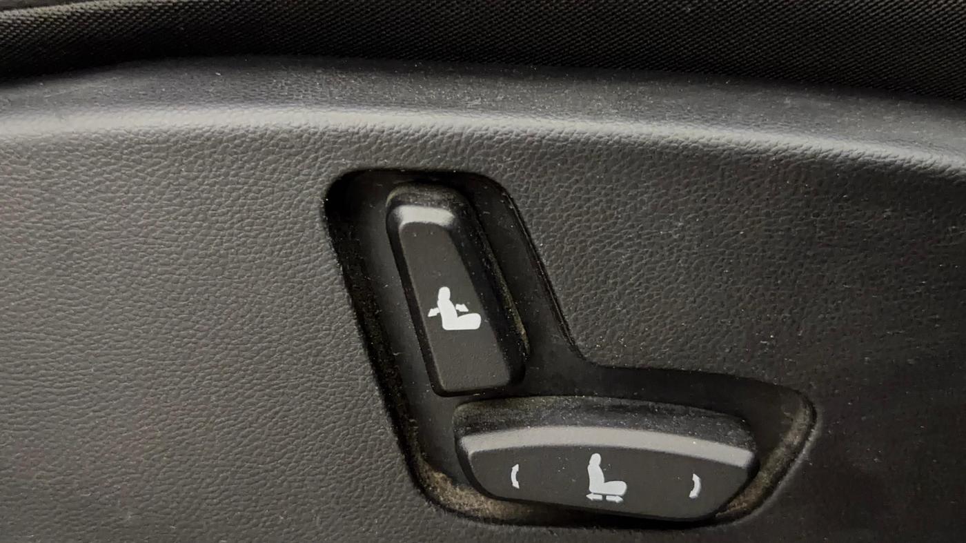 2020 MG HECTOR SHARP 1.5 DCT PETROL, Petrol, Automatic, 68,310 km, Driver Side Adjustment Panel