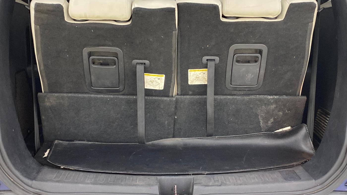 2021 Tata Safari XZA PLUS, Diesel, Automatic, 1,31,793 km, Boot Inside
