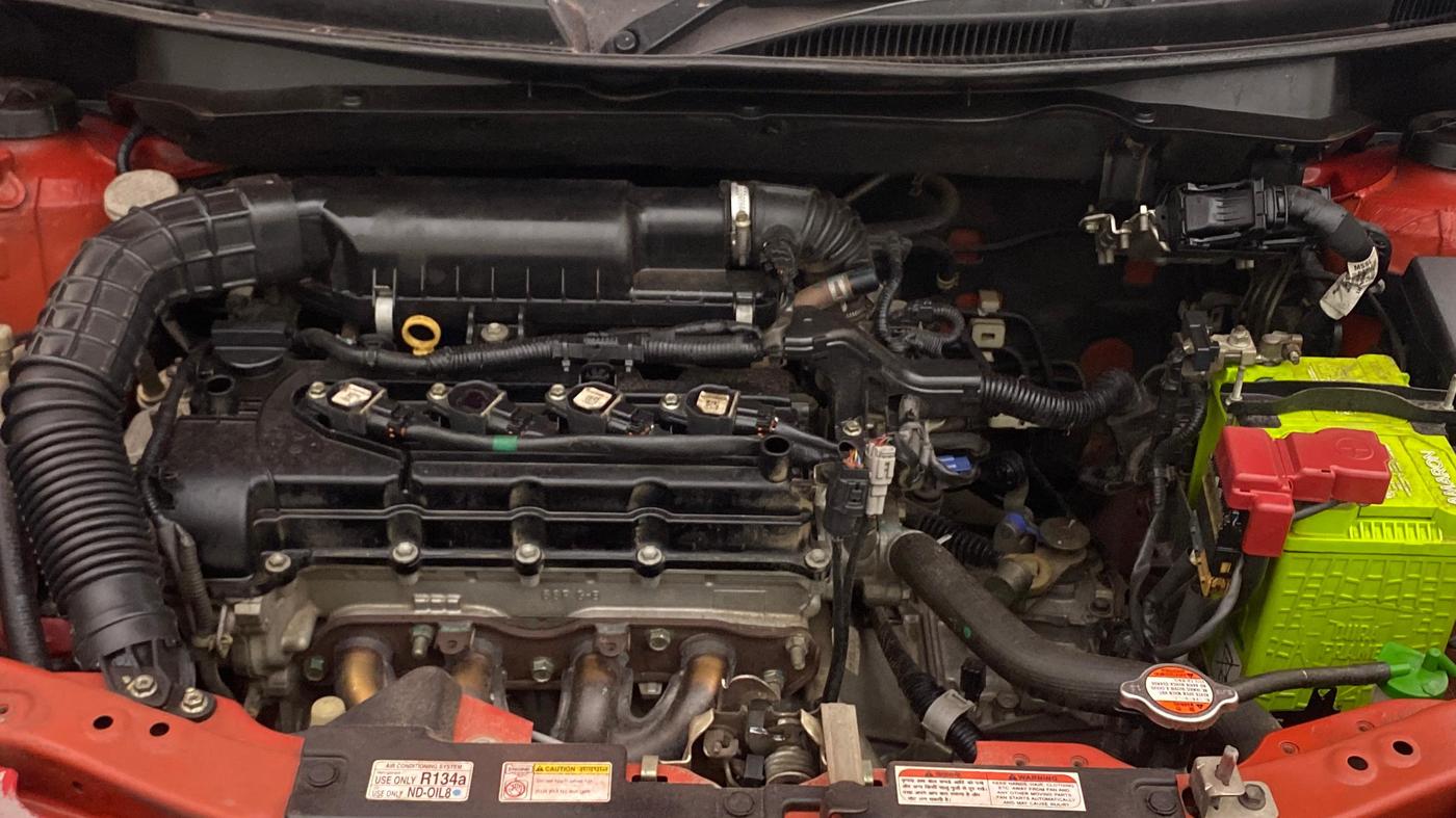 2019 Maruti Swift VXI, Petrol, Manual, 95,427 km, Engine View