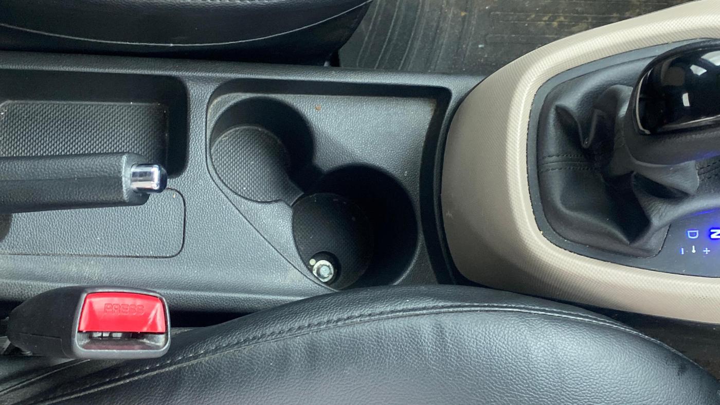 2018 Hyundai Grand i10 SPORTZ AT 1.2 KAPPA VTVT, Petrol, Automatic, 26,312 km, Gear Lever
