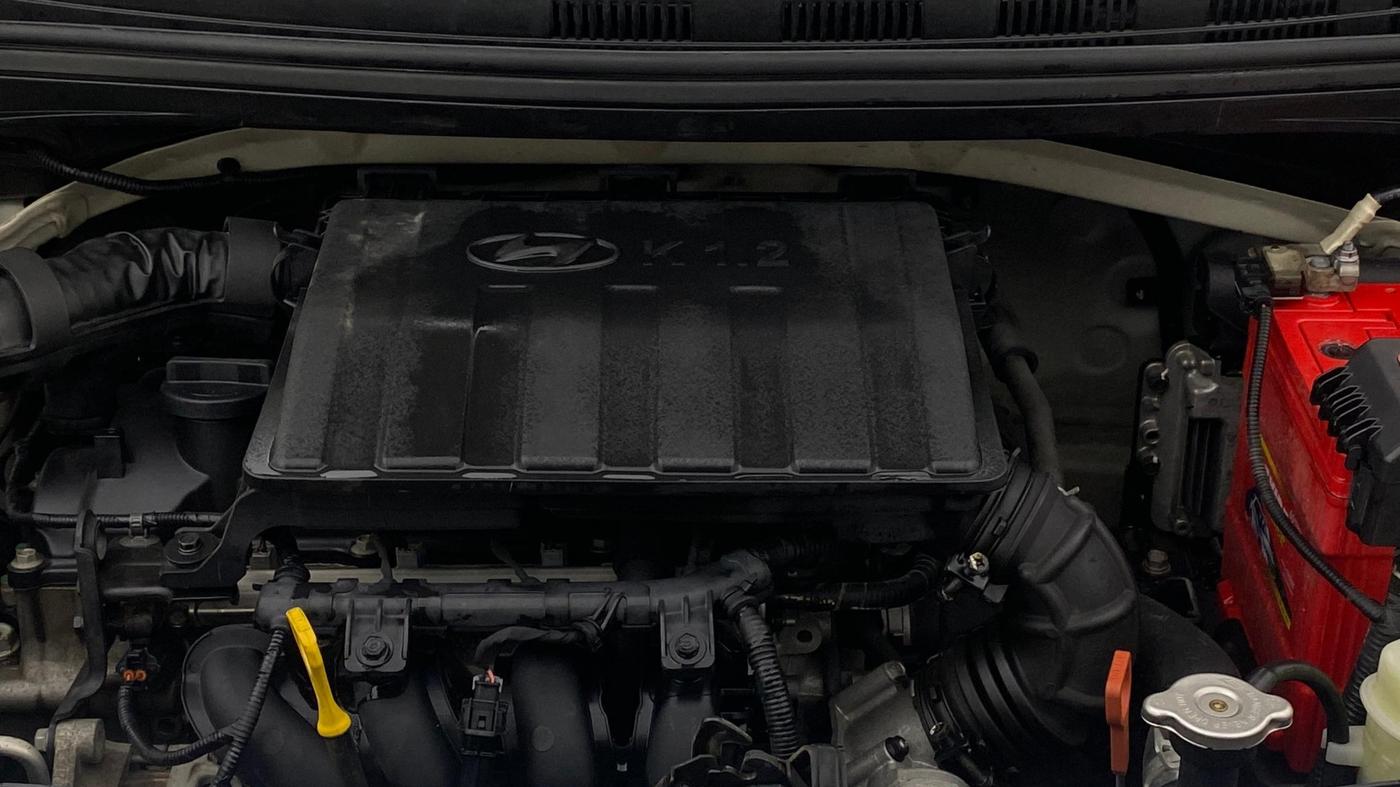 2017 Hyundai Grand i10 SPORTZ (O) AT 1.2 KAPPA VTVT, Petrol, Automatic, 50,189 km, Engine View