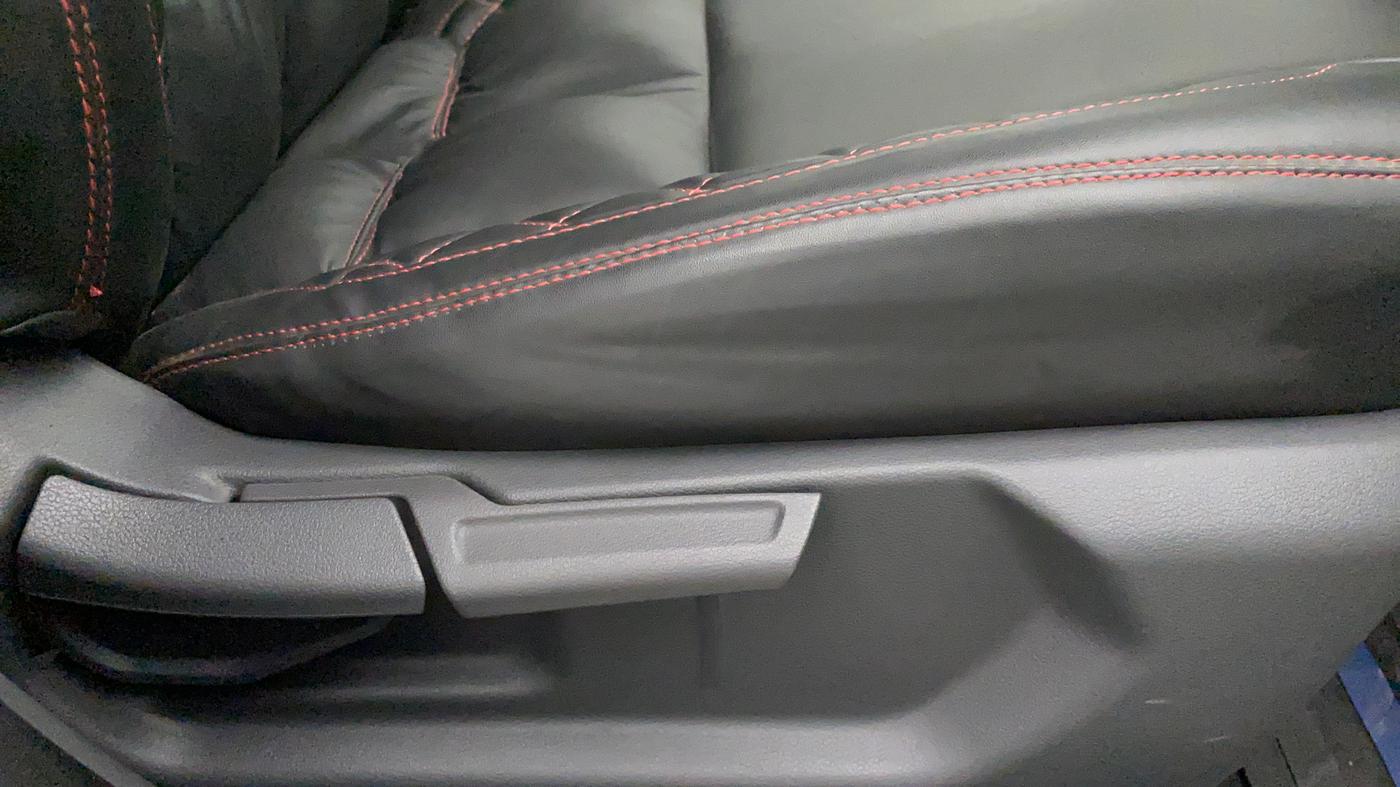 2022 Hyundai GRAND I10 NIOS MAGNA 1.2 KAPPA VTVT, Petrol, Manual, 4,183 km, Driver Side Adjustment Panel