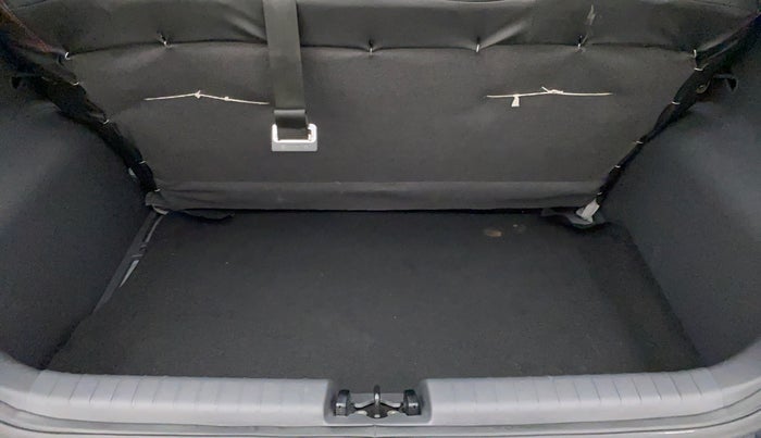 2022 Hyundai GRAND I10 NIOS MAGNA 1.2 KAPPA VTVT, Petrol, Manual, 4,183 km, Boot Inside