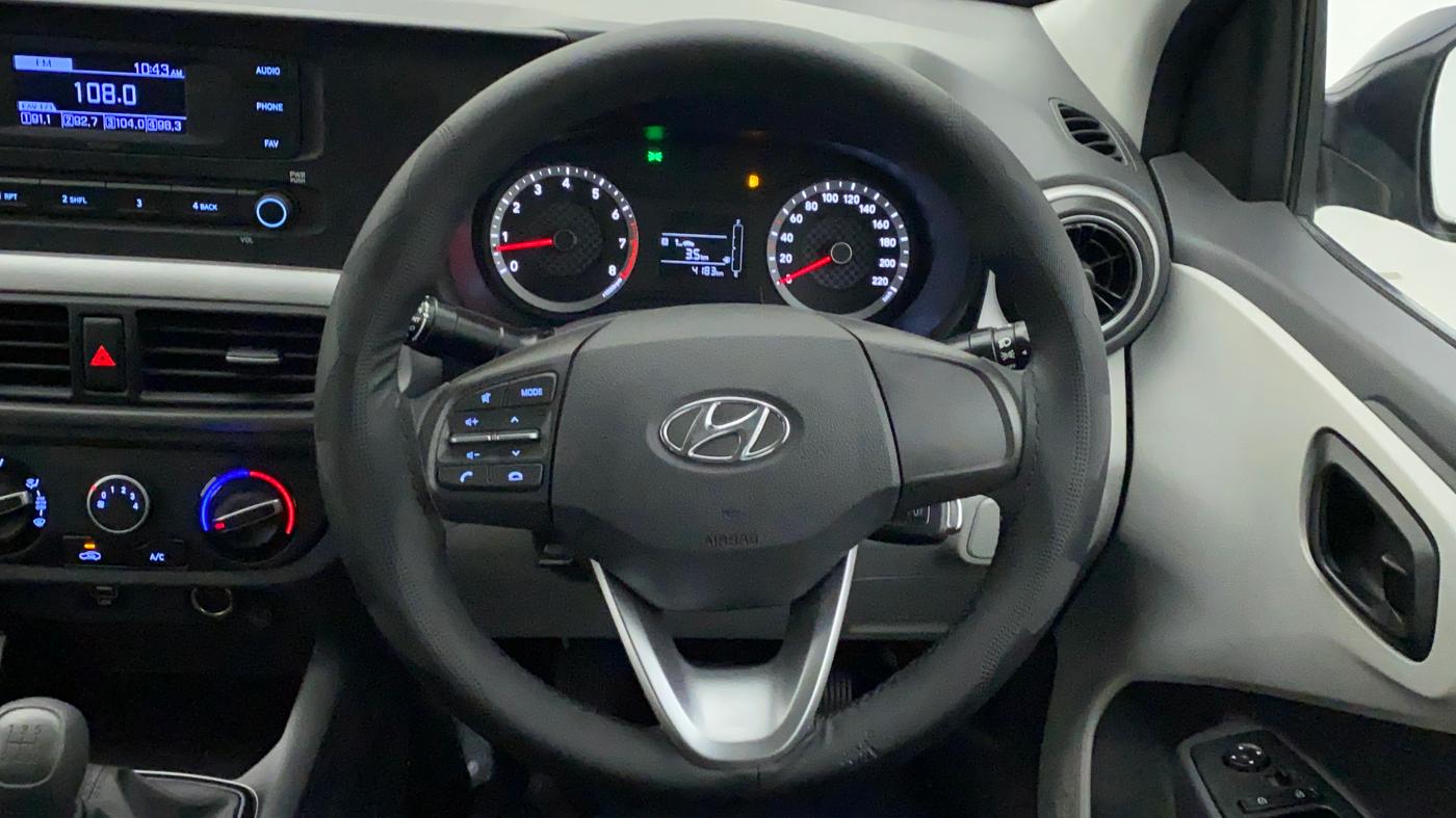 2022 Hyundai GRAND I10 NIOS MAGNA 1.2 KAPPA VTVT, Petrol, Manual, 4,183 km, Steering Wheel Close Up