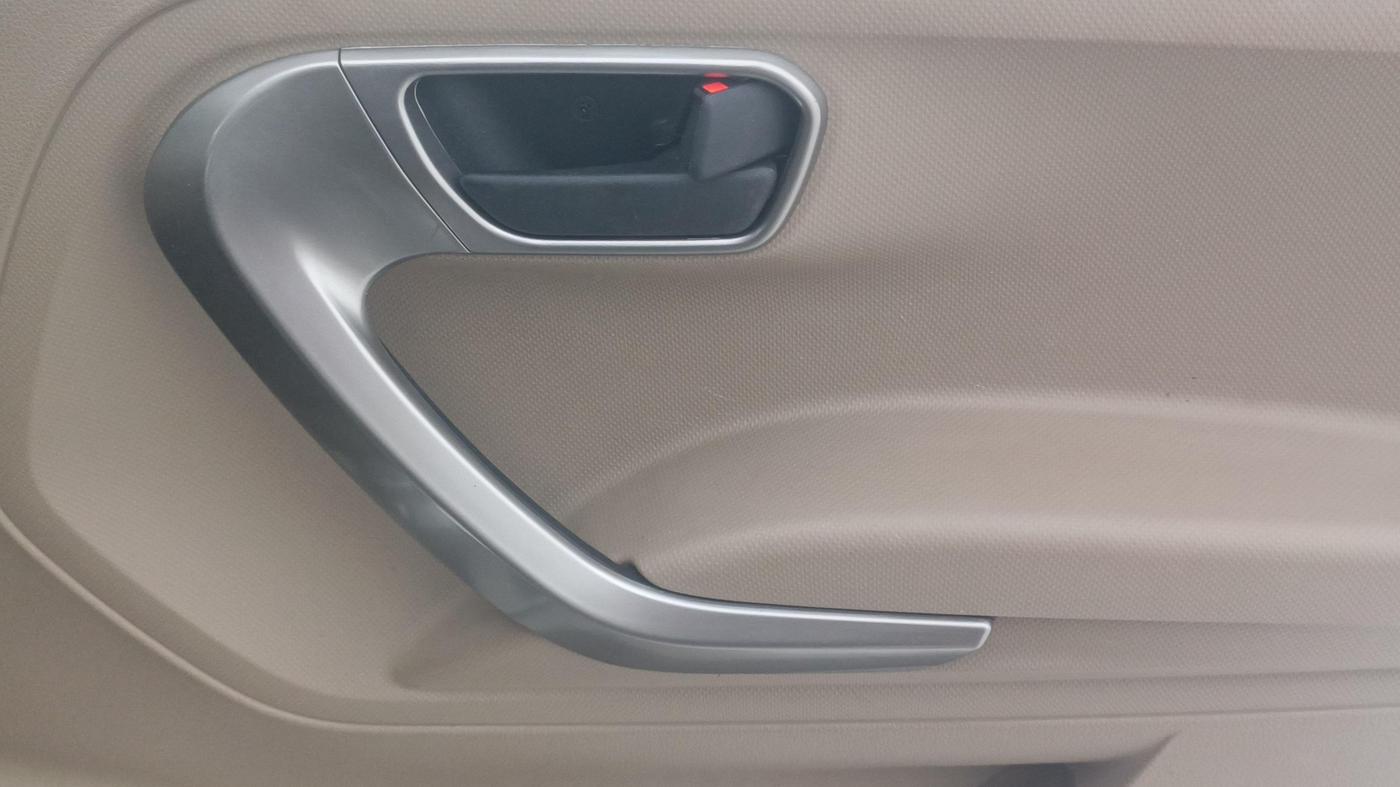 2022 Mahindra BOLERO NEO N 10 (O), Diesel, Manual, 15,105 km, Driver Side Door Panels Control