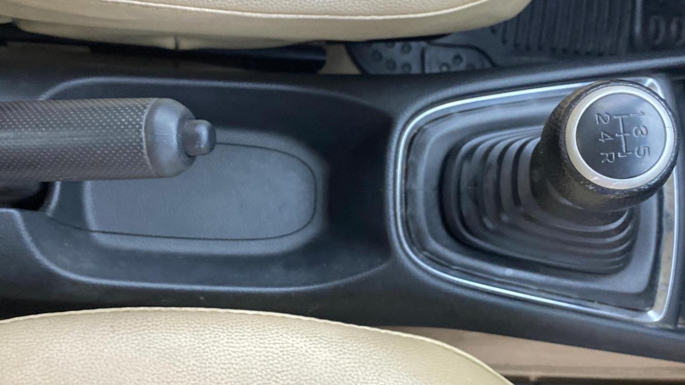 2019 Honda Amaze 1.2L I-VTEC V, Petrol, Manual, 47,175 km, Gear Lever