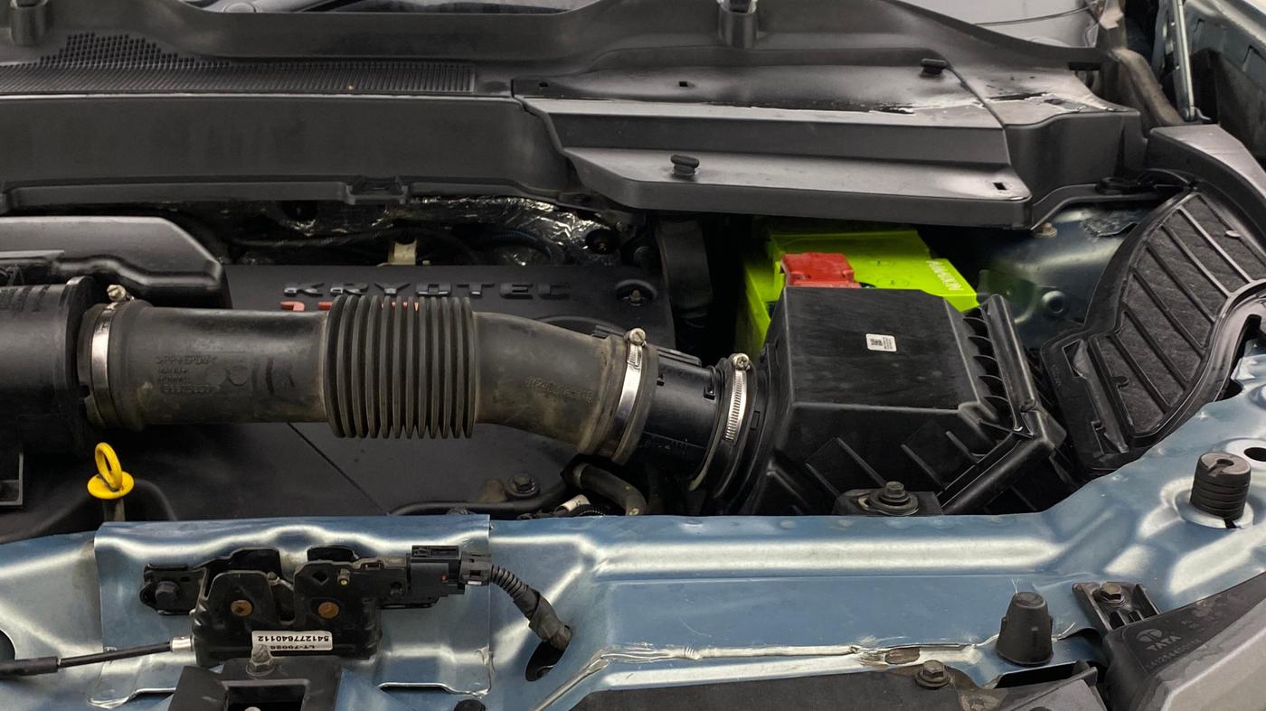 2021 Tata Safari XTA PLUS, Diesel, Automatic, 95,439 km, Engine View - Left