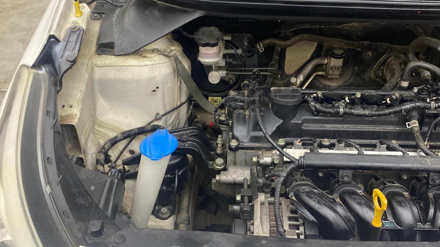 2019 Hyundai Elite i20 ASTA (O) CVT, Petrol, Automatic, 72,912 km, Engine View - Right