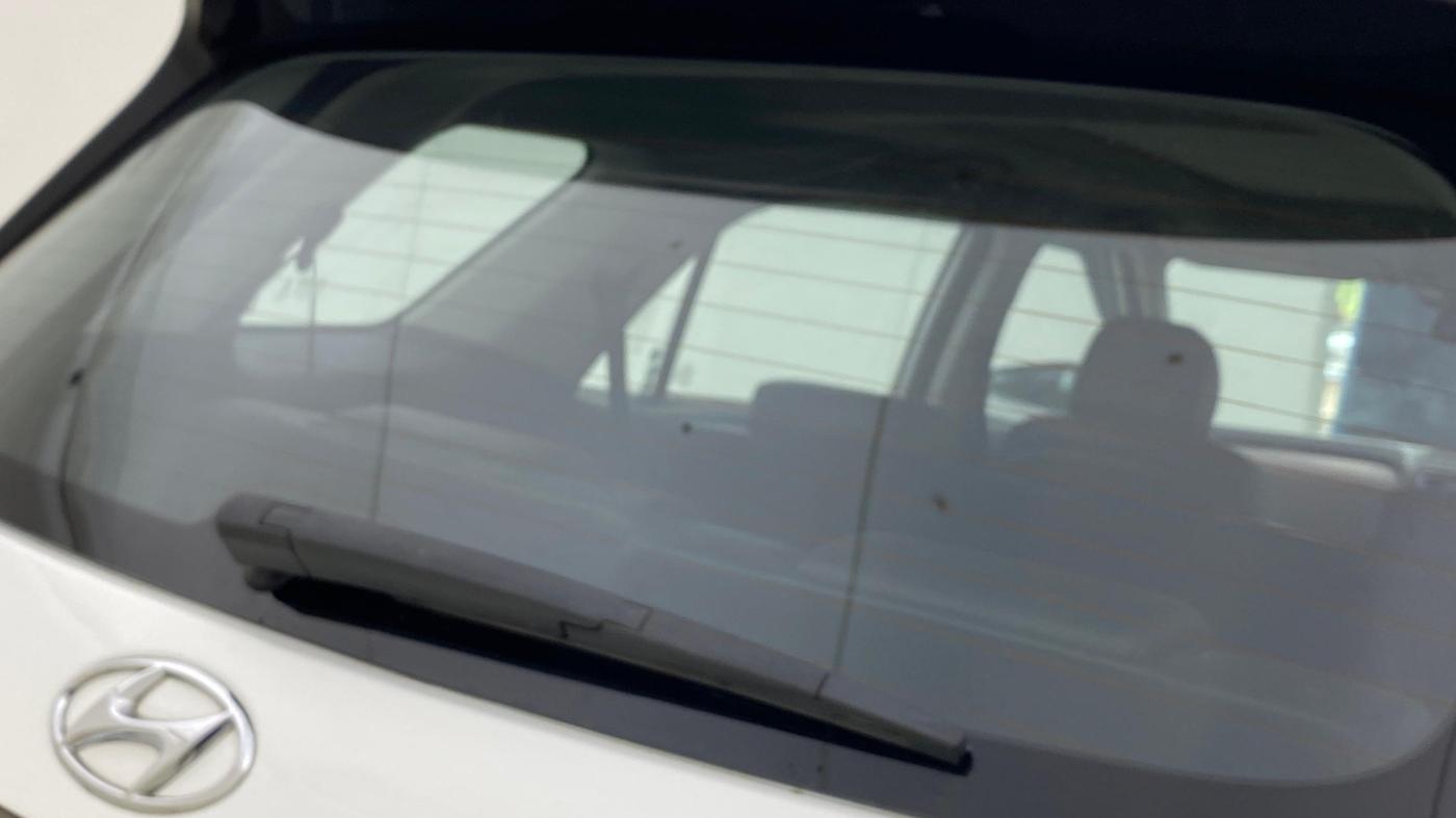 2023 Hyundai ALCAZAR PLATINUM 1.5 TURBO PETROL MT 7STR, Petrol, Manual, 24,496 km, Rear Wiper
