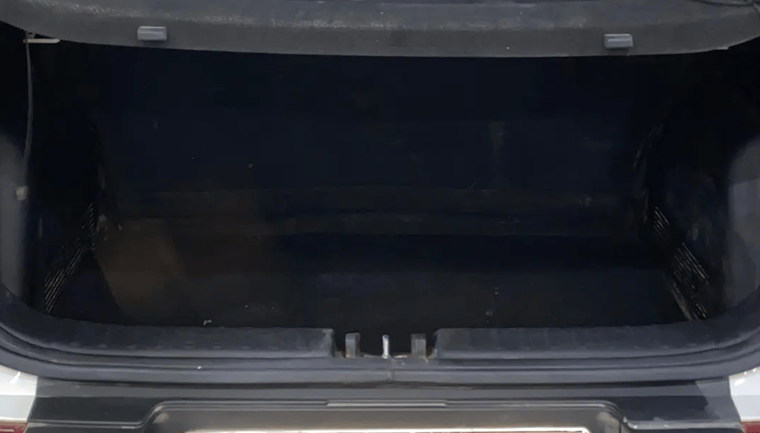 2021 KIA SONET HTK PLUS 1.5 AT, Diesel, Automatic, 1,32,553 km, Boot Inside