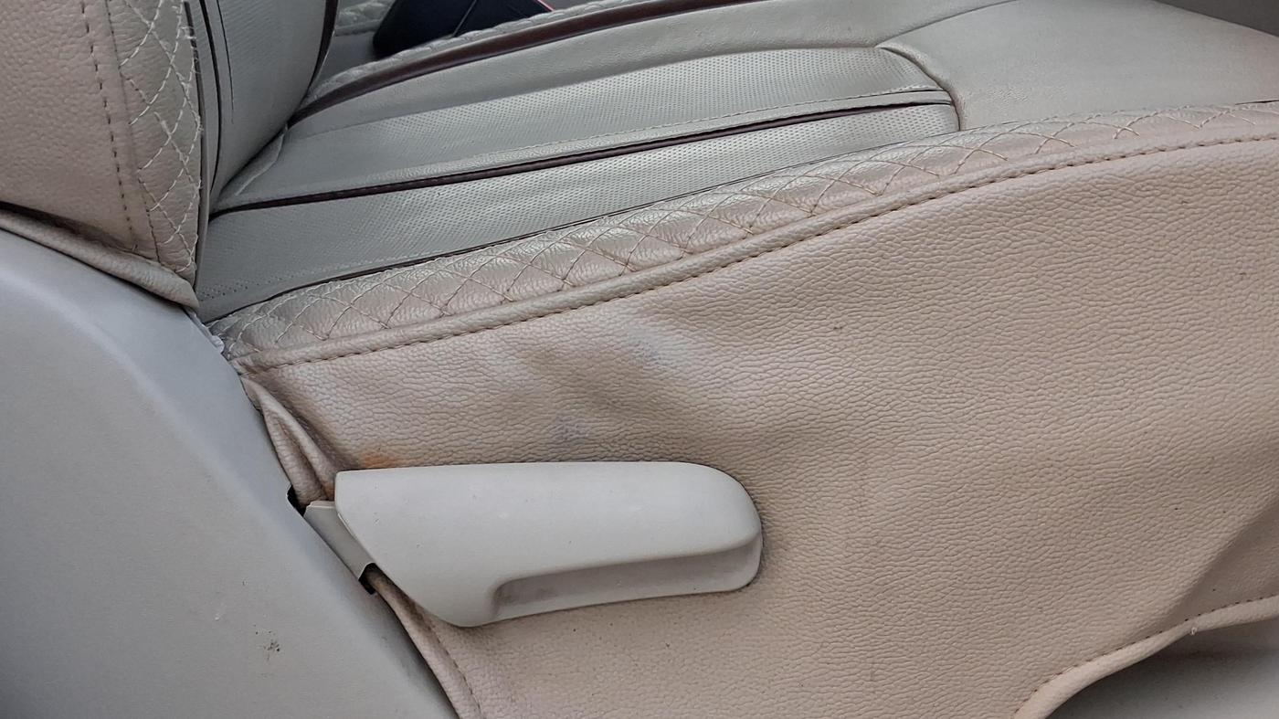 2017 Maruti Celerio ZXI (O), Petrol, Manual, 79,120 km, Driver Side Adjustment Panel