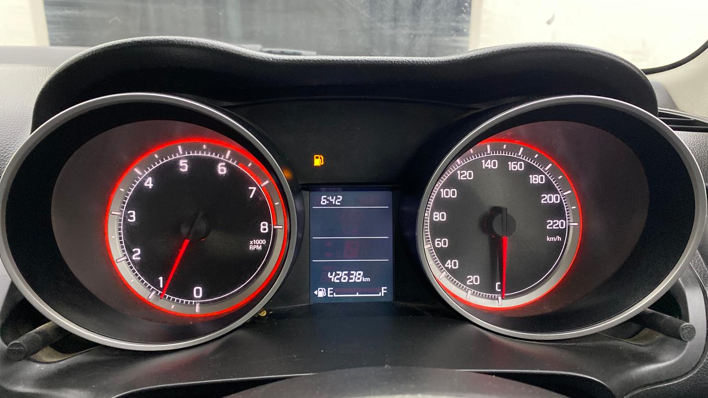 2022 Maruti Swift VXI, Petrol, Manual, 42,636 km, Odometer Image