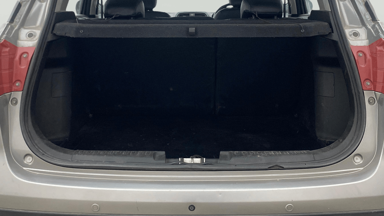 2018 Maruti Vitara Brezza ZDI AMT, Diesel, Automatic, 82,887 km, Boot Inside