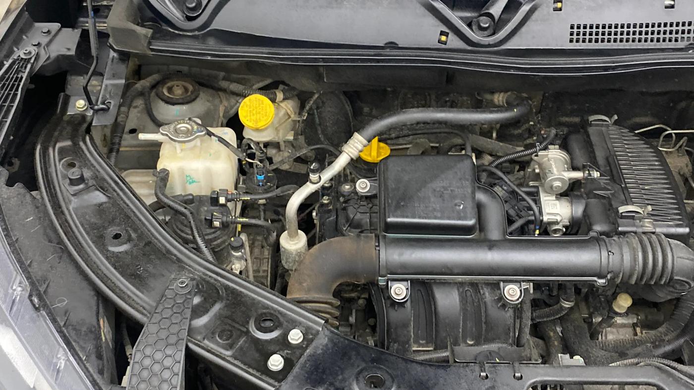 2024 Nissan MAGNITE N-Connecta B4D 1.0 Petrol AMT, Petrol, Automatic, 23,612 km, Engine View - Right