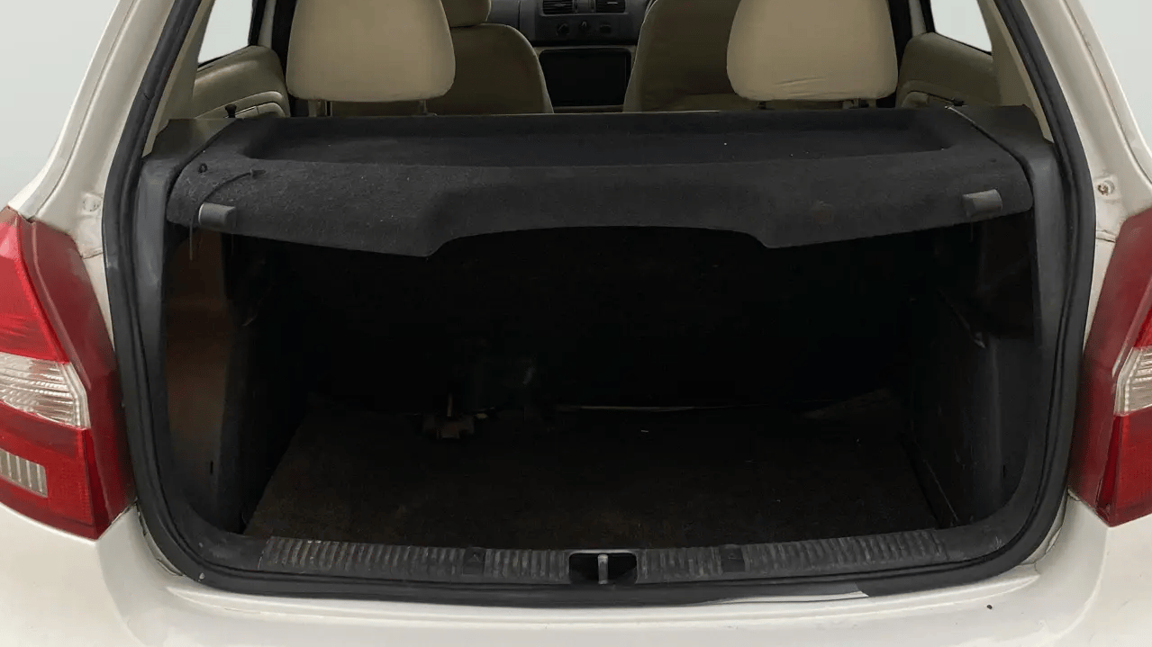 2013 Skoda Fabia AMBIENTE 1.2 TDI, Diesel, Manual, 74,045 km, Boot Inside