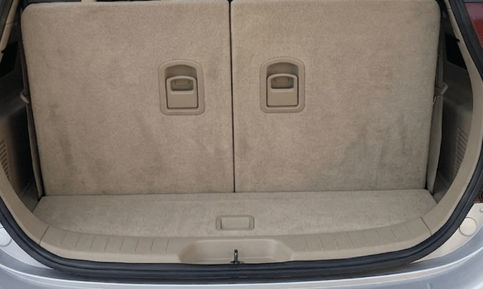 2016 Mahindra XUV500 W6, Diesel, Manual, 98,528 km, Boot Inside