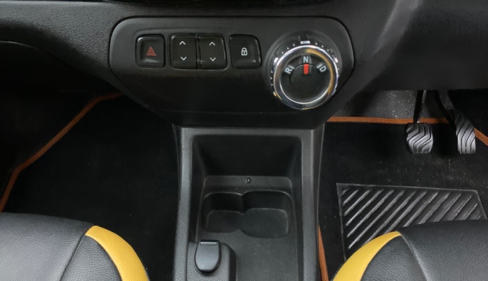2018 Renault Kwid CLIMBER 1.0 AT, Petrol, Automatic, 42,920 km, Gear Lever
