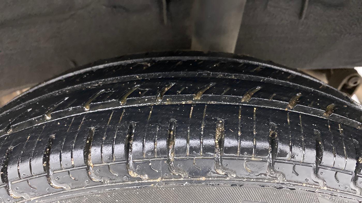 2018 Renault Kwid CLIMBER 1.0 AT, Petrol, Automatic, 42,920 km, Left Rear Tyre Tread