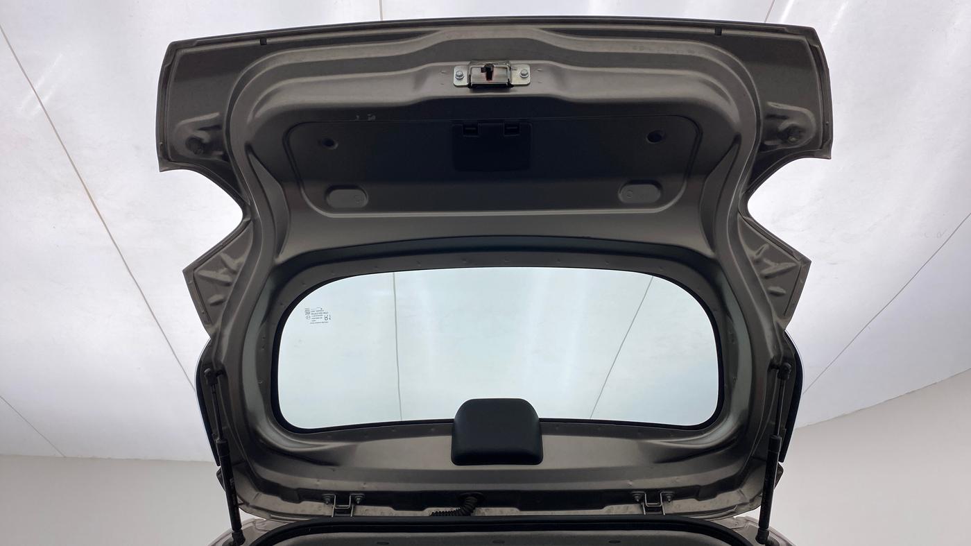 2018 Renault Kwid CLIMBER 1.0 AT, Petrol, Automatic, 42,920 km, Boot Door Open
