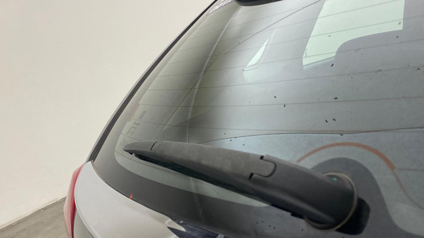 2017 Maruti Baleno ZETA CVT PETROL 1.2, Petrol, Automatic, 1,03,084 km, Rear Wiper