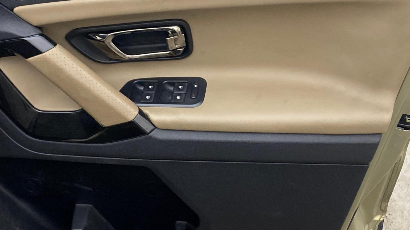 2022 Tata Harrier XZ PLUS 2.0L KAZIRANGA, Diesel, Manual, 53,094 km, Driver Side Door Panels Control