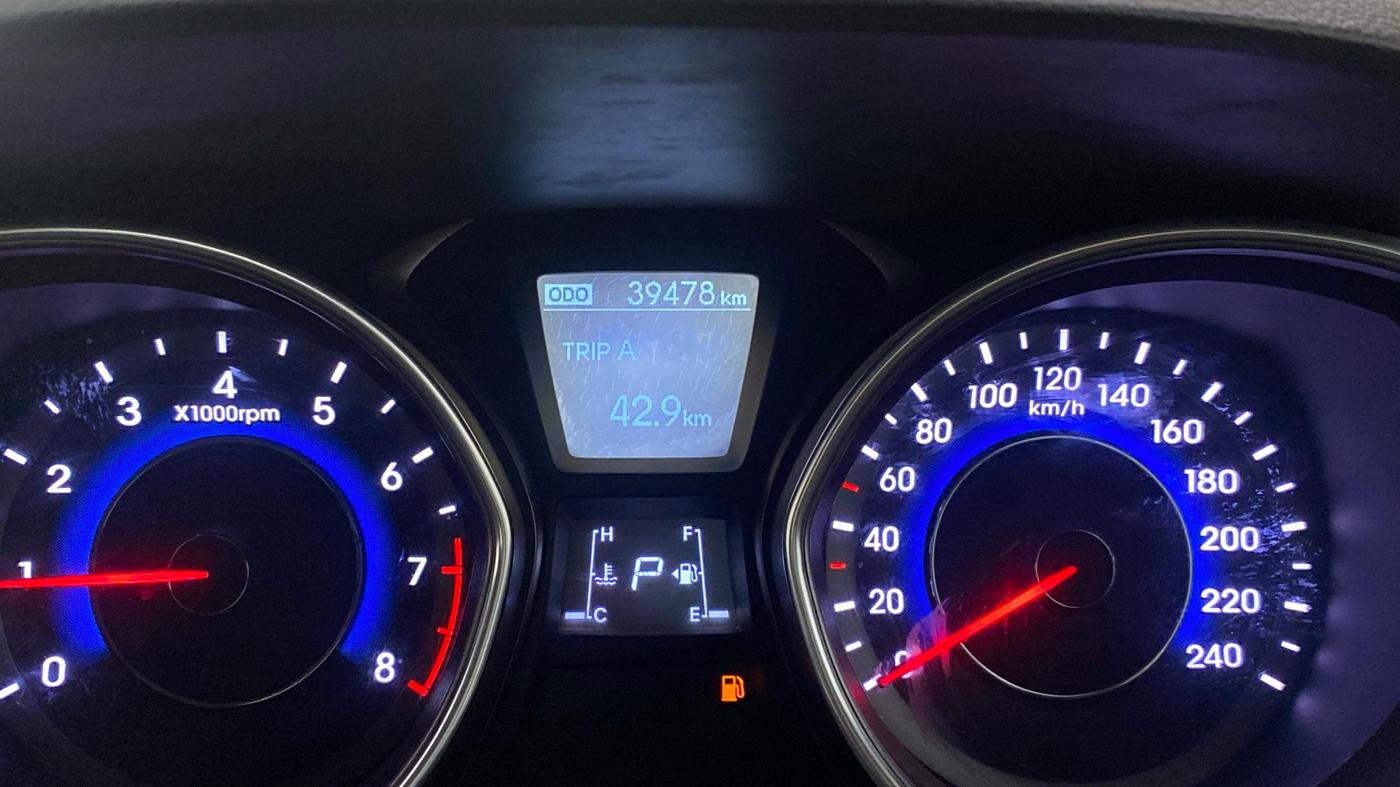 2013 Hyundai New Elantra 1.8 SX AT VTVT, Petrol, Automatic, 39,436 km, Odometer Image