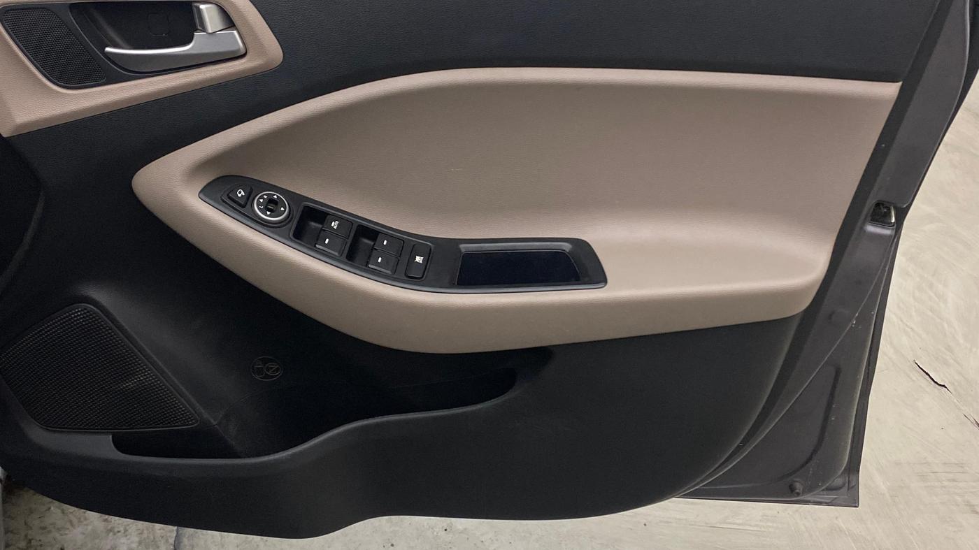 2019 Hyundai Elite i20 ASTA 1.4 CRDI (O), Diesel, Manual, 65,162 km, Driver Side Door Panels Control
