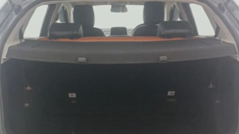2023 Tata ALTROZ XZ PETROL, Petrol, Manual, 72,711 km, Boot Inside