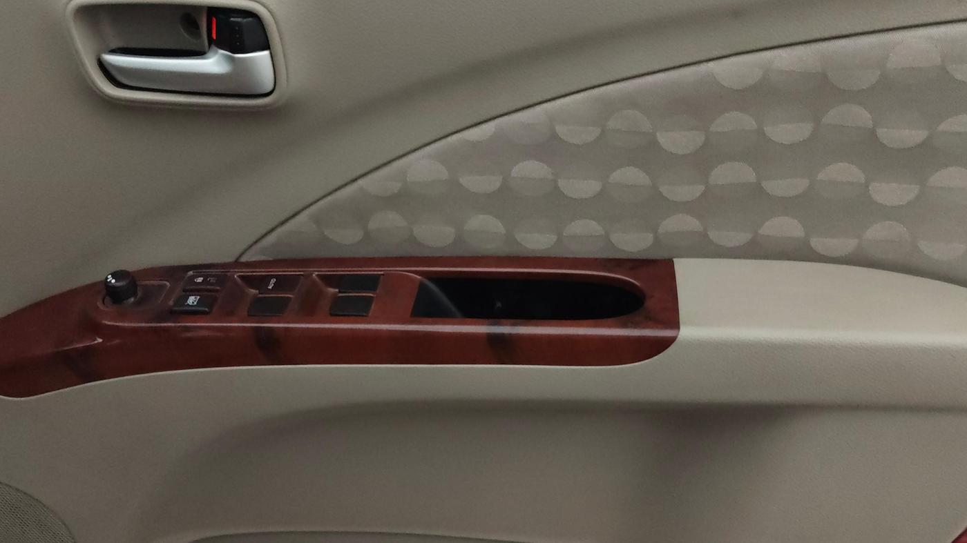 2017 Maruti Celerio ZXI AMT, Petrol, Automatic, 35,097 km, Driver Side Door Panels Control