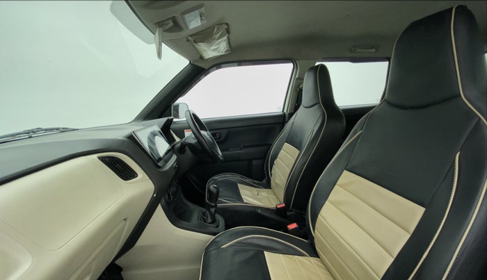 2020 Maruti New Wagon-R LXI CNG 1.0 L, CNG, Manual, 66,997 km, Right Side Front Door Cabin