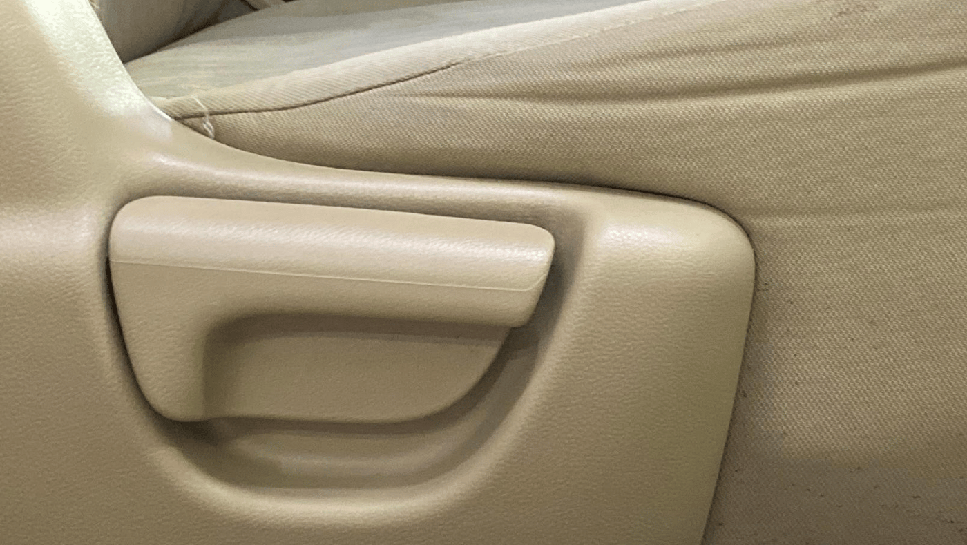 2018 Honda Brio E MT, Petrol, Manual, 47,939 km, Driver Side Adjustment Panel