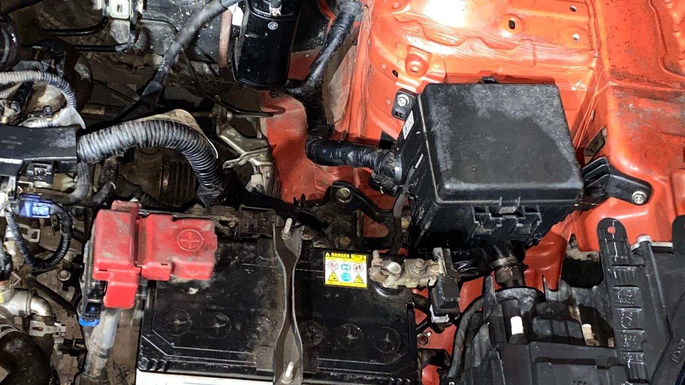 2023 Maruti BREZZA ZXI SMART HYBRID DUAL TONE, Petrol, Manual, 23,908 km, Engine View - Left