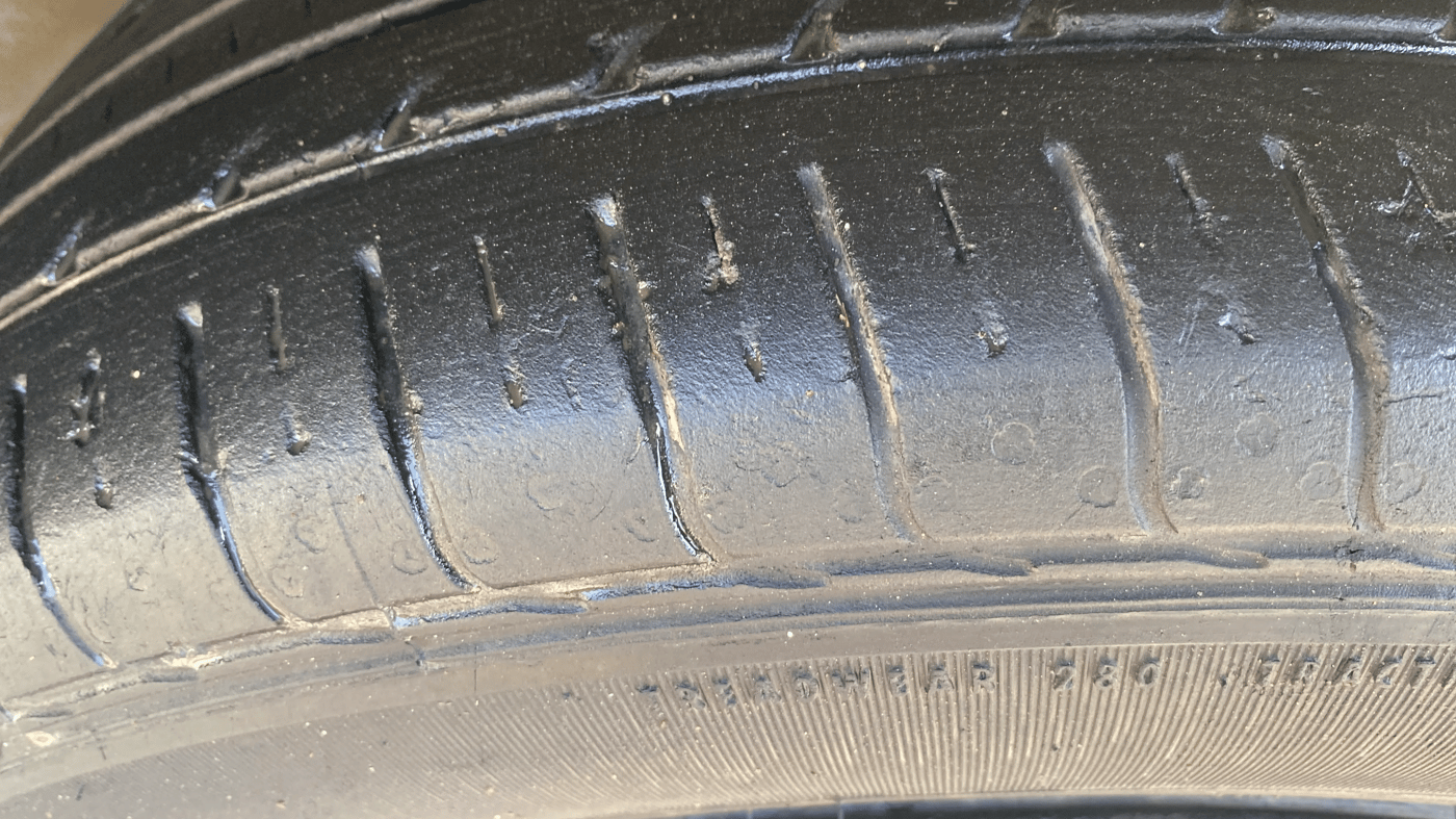2024 Hyundai VENUE SX 1.2 PETROL, Petrol, Manual, 18,371 km, Left Rear Tyre Tread
