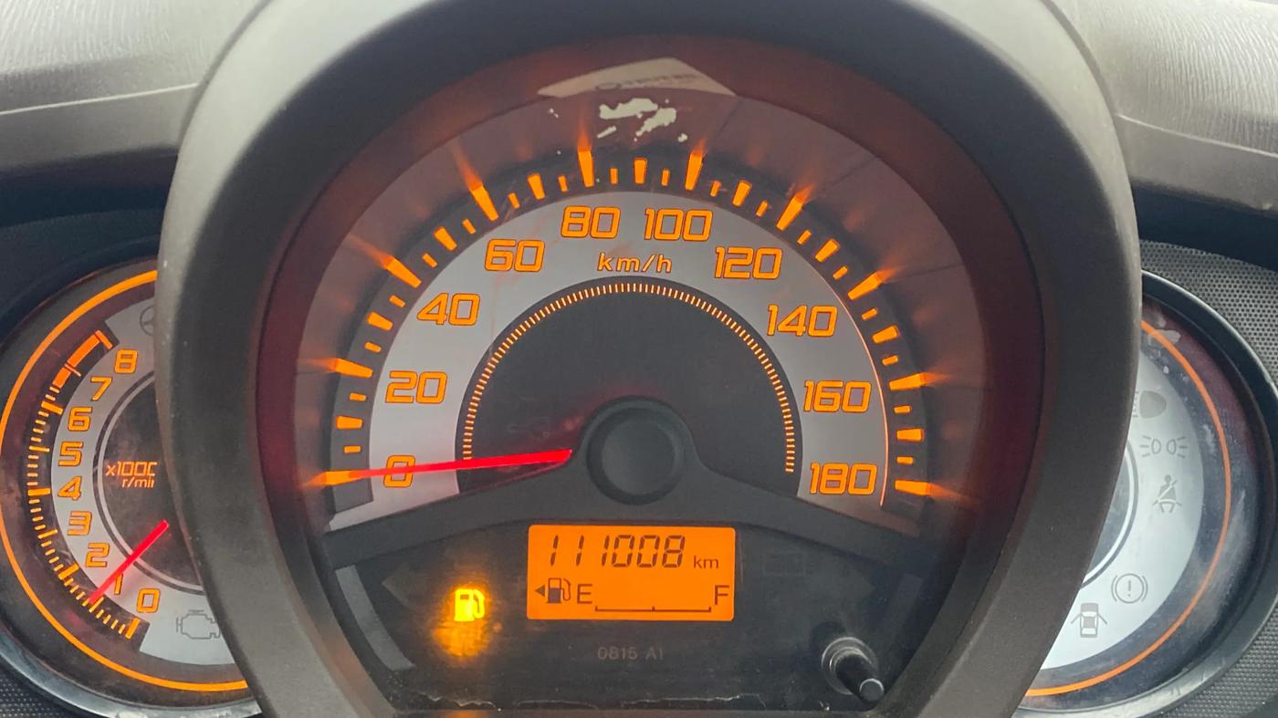 2013 Honda Brio S MT, Petrol, Manual, 1,10,987 km, Odometer Image