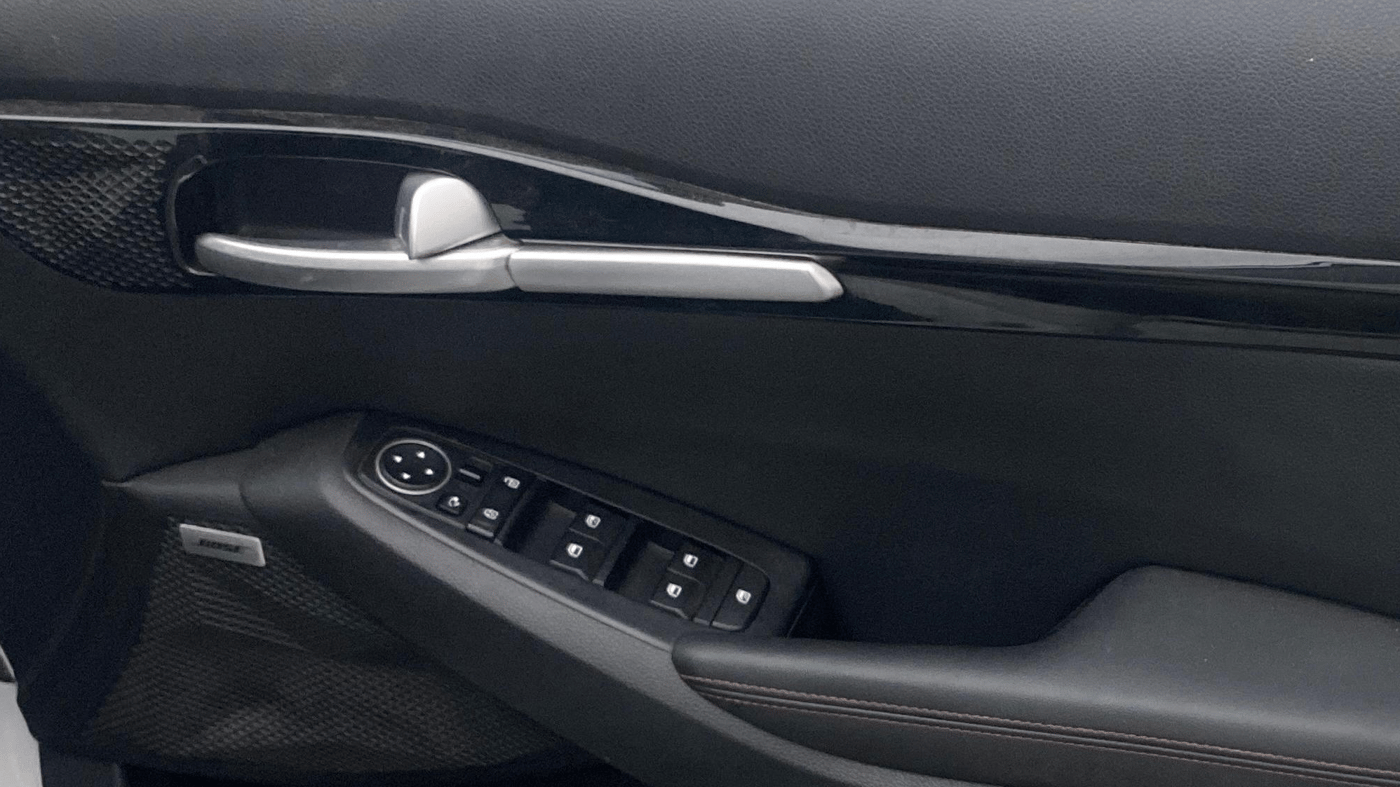2022 KIA SELTOS GTX PLUS 1.4 PETROL, Petrol, Manual, 23,029 km, Driver Side Door Panels Control