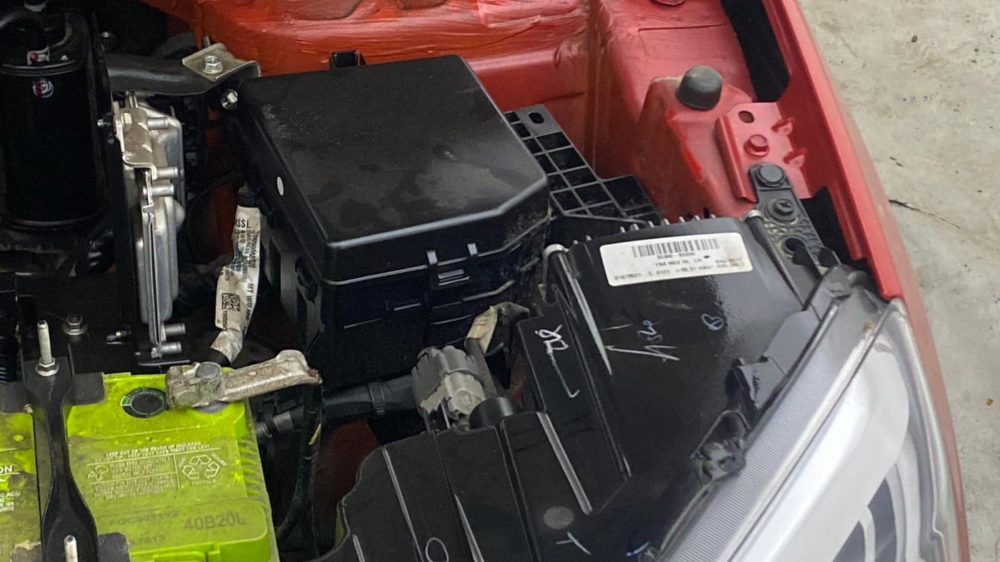 2021 Maruti Vitara Brezza ZXI PLUS DUAL TONE, Petrol, Manual, 19,752 km, Engine View - Left