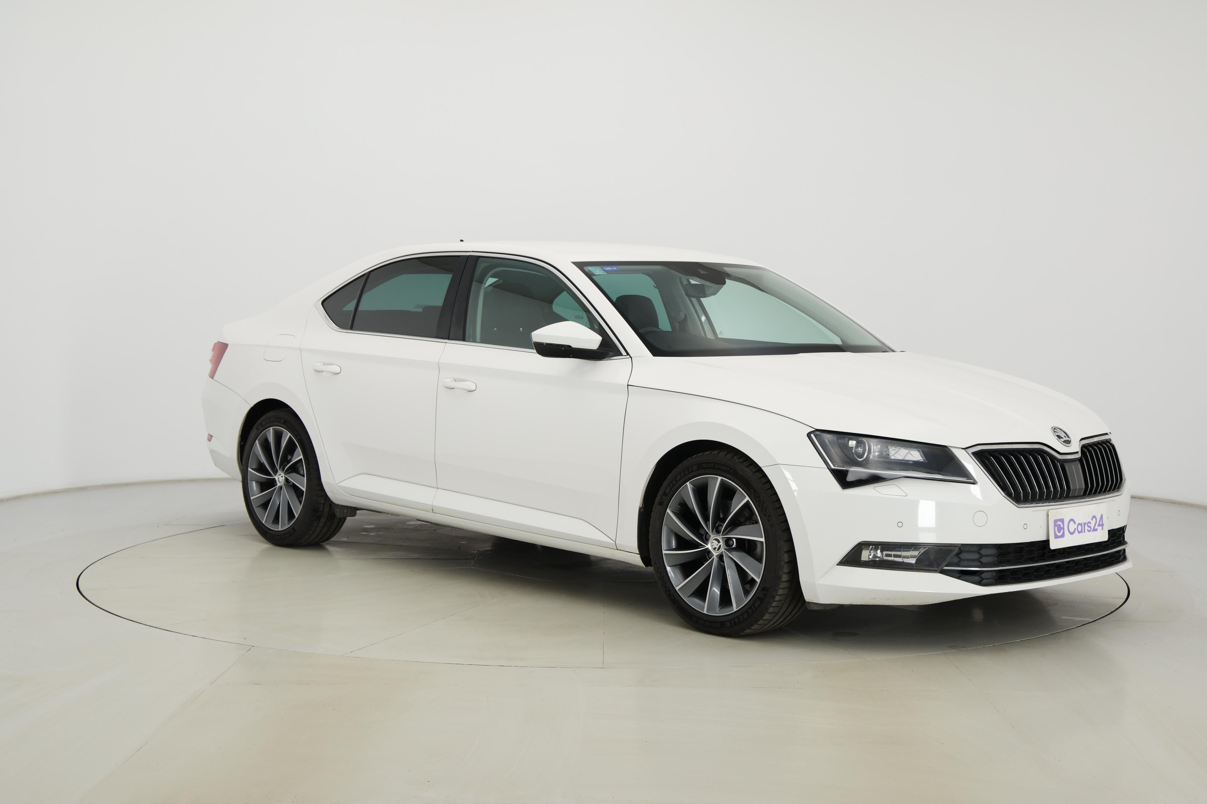 SKODA Superb image