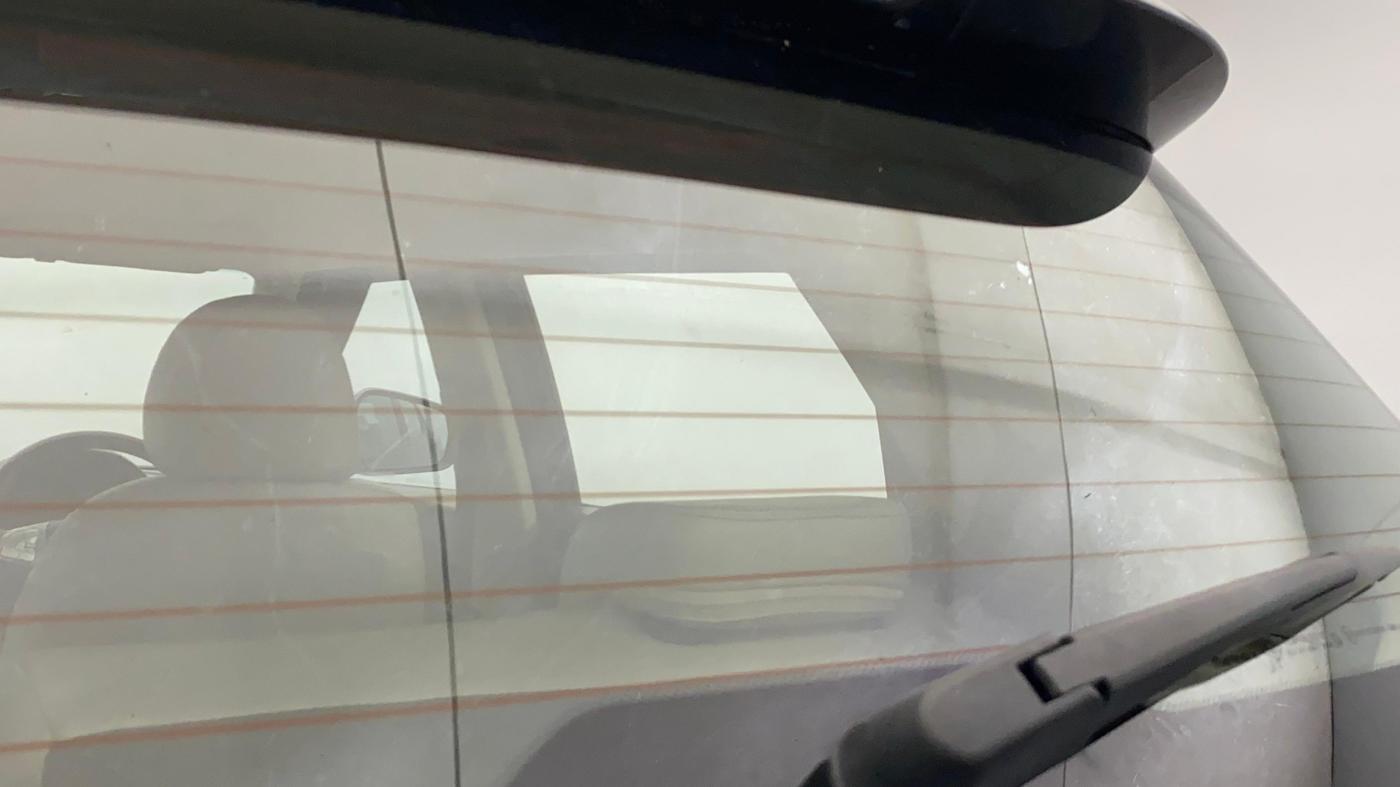 2022 Mahindra XUV300 W8 1.2 PETROL, Petrol, Manual, 41,698 km, Rear Wiper